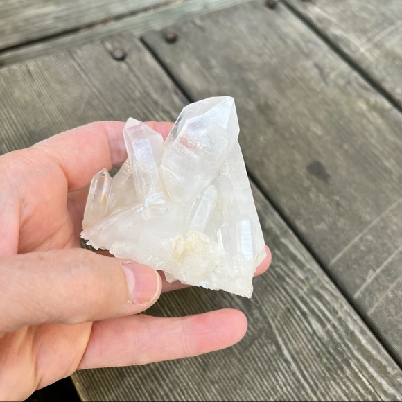 Clear Quartz Crystal Cluster Self Standing - Picture 4 of 17